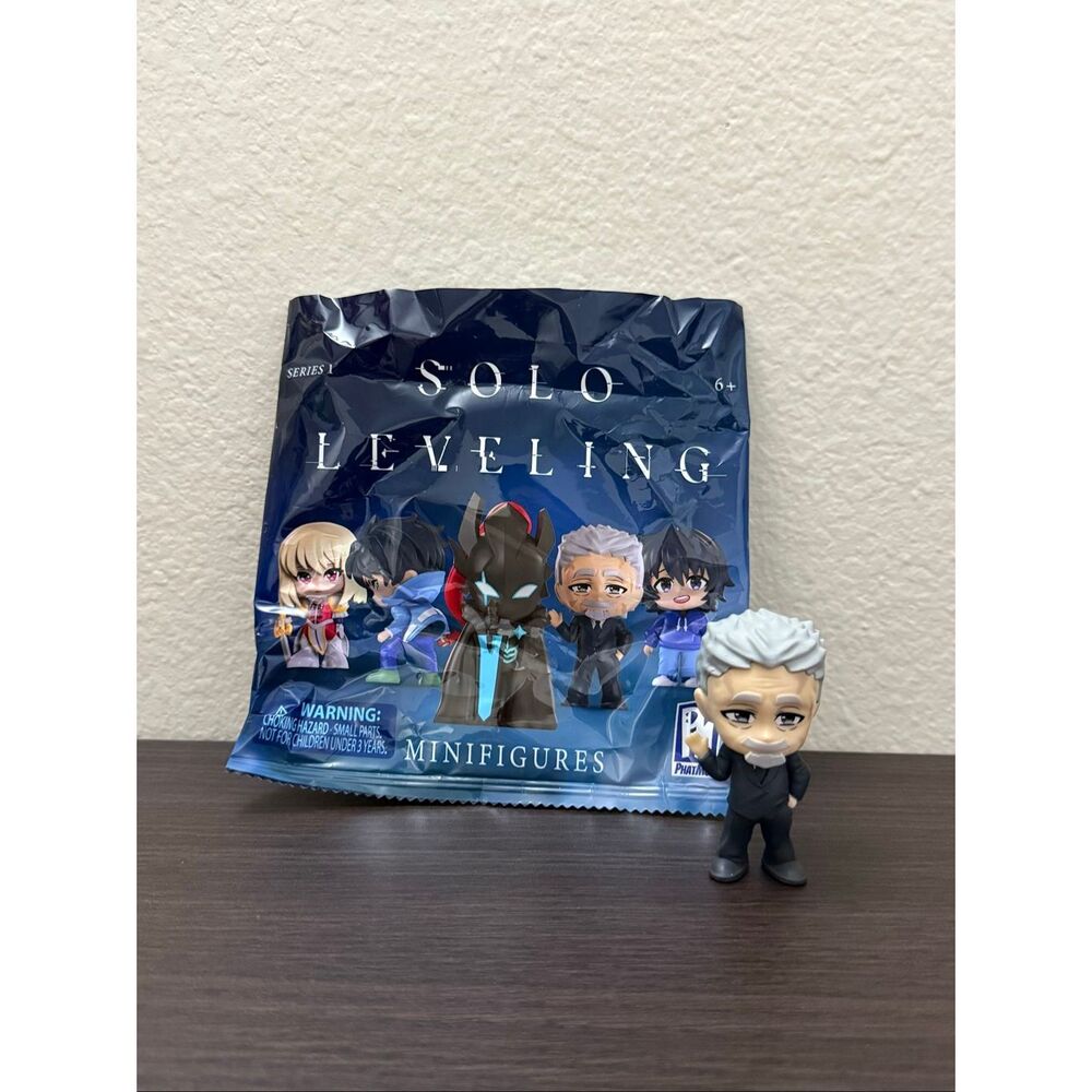 Solo Leveling PhatMojo Series 1 Blind Bag Mini Figure - Go Gunhee
